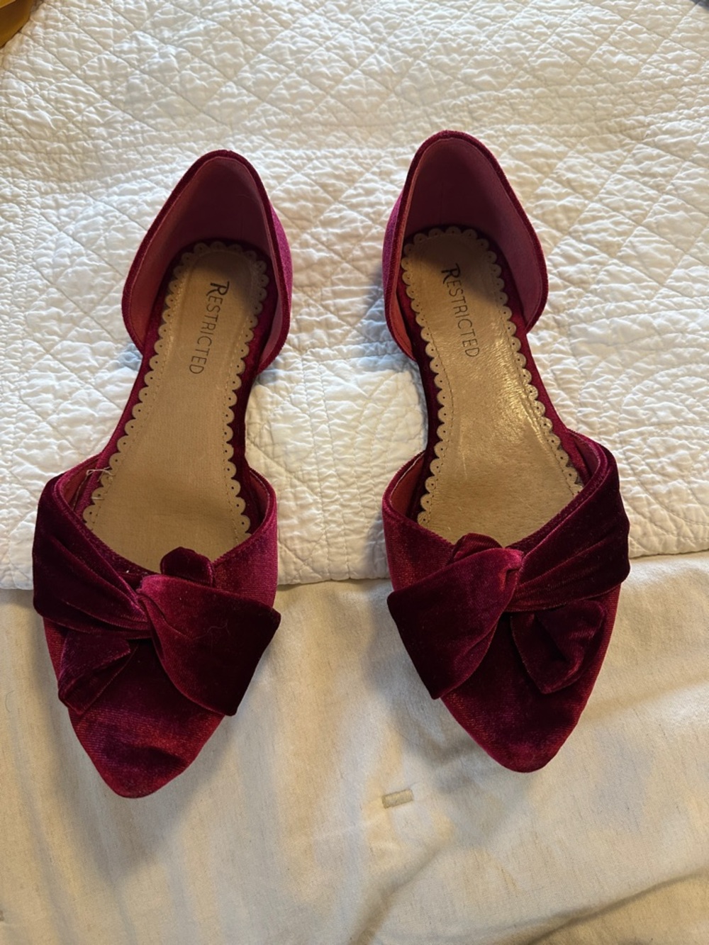 Restricted Women's Wine Velvet Pointed Toe Flats with Knot Detail